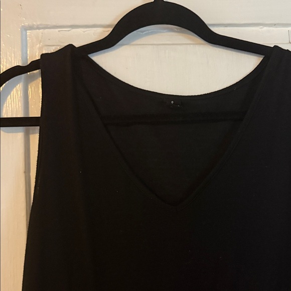 Black Sleeveless Maxi Dress - Picture 2 of 4